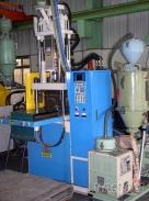 塑膠生產-精密立式射出-台中塑膠射出成型製造工廠-OEM客製化塑膠射出製品